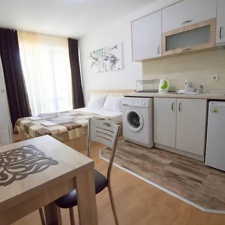 Tiffany Joy Apartment Primorsko